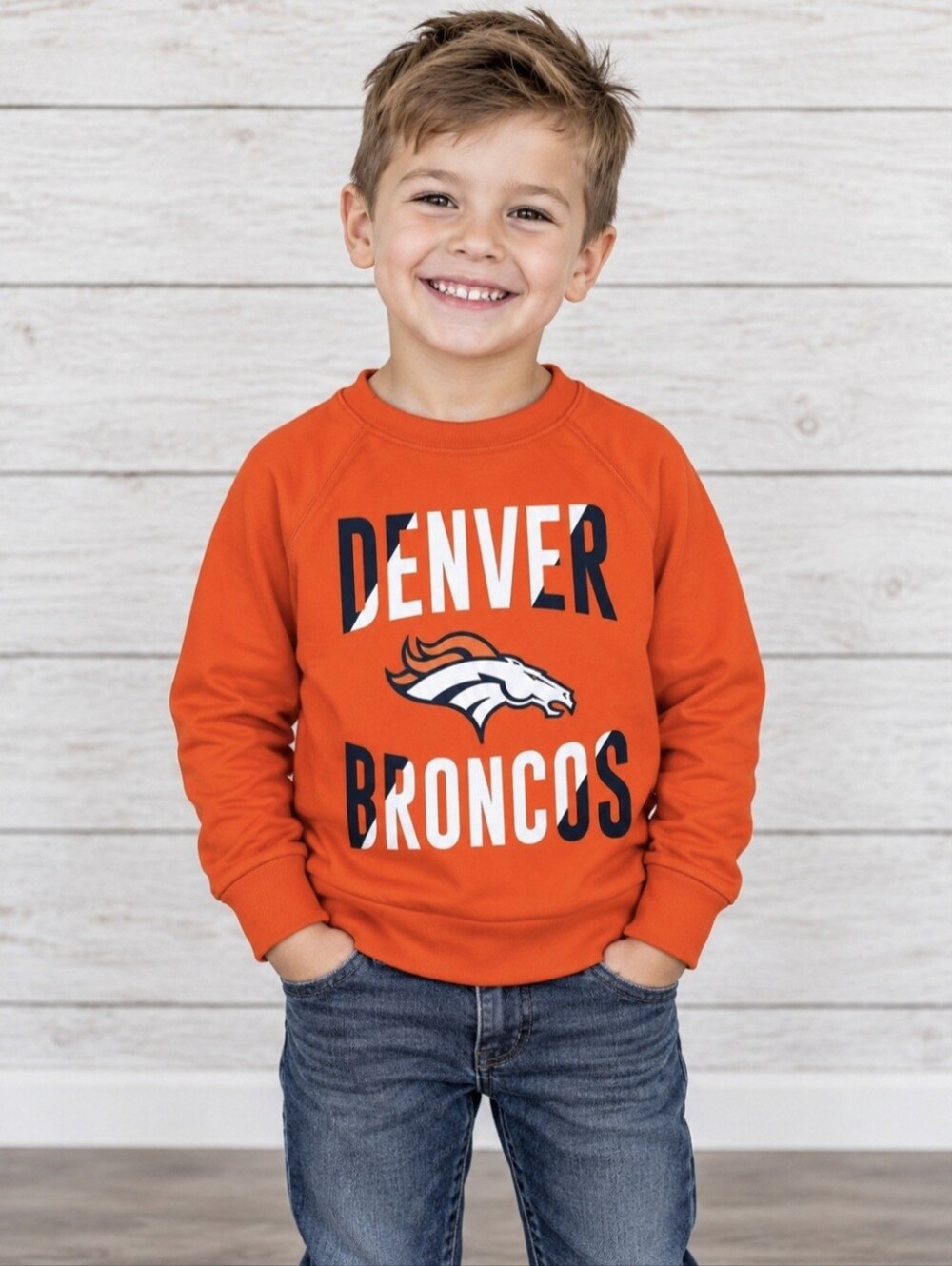 NFL Denver Broncos Kids Long Sleeve Pullover Fleece Sweatshirt Size Small